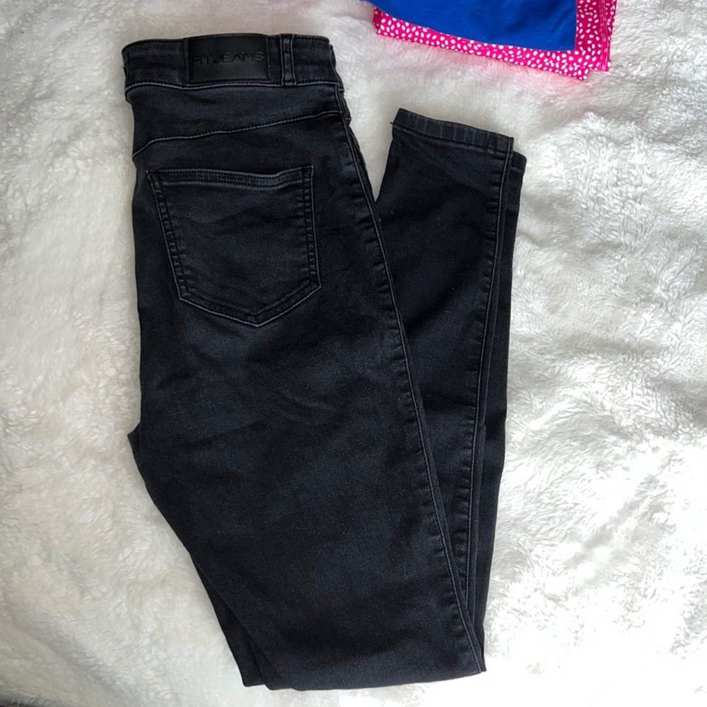 FitJeans / Super comfortable, light, and stretchy denim jeans